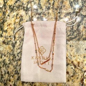 Kendra Scott necklace